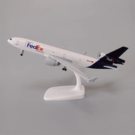 20cm Fedex Express Airlines MD-11 dengan Roda Gear Pendaratan Resin Penumpang Kargo Pesawat Kapal Te