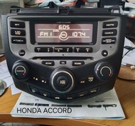 วิทยุ รถยนต์ CD 6แผ่น AUX ชุดความ อุณหภูมิ ของ HONDA ACCORD G7 ปลาวาฬ  ปี2002 -2009 มือสอง สภาพใช้งา