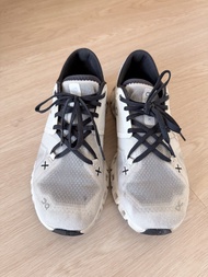 ON - Cloud X 3 Sneakers