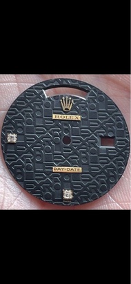 HKD14800 徵求 圖片中的 原裝 Rolex Day-Date 黑電腦6 9 鑽石錶盤 (18238 / 18239)