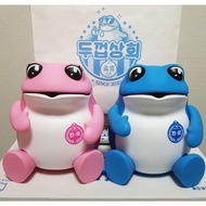 [Jinro] Jinro soju limited edition king toad figure (blue / pink)