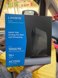 Linksys E5600 雙頻 WiFi 5 路由器