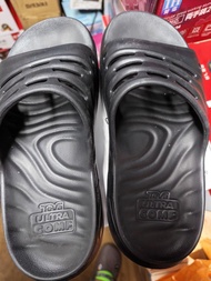 Teva Ultra-Comf 黑色拖鞋 涼鞋