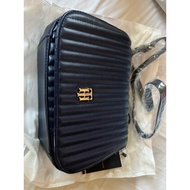 tommy hilfiger quilted crossbody bag