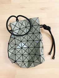 包順豐Bao Bao Issey Miyake 深綠色 水桶包