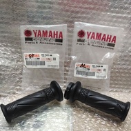 Genuine Yamaha Right Handgrip (44D-F6240-00) Kiri (44D-F6241-00) for XEON, XEON RC, MIO J motorbikes