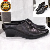 Genuine Leather Women's Bustong Slides