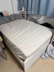 Ikea 4尺床褥基乎全新  4尺床架 禁飛機友