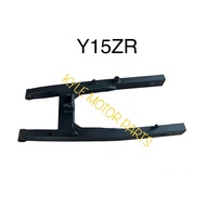 Y15ZR SWING ARM ASSY STANDARD