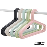 (JIJI.SG) NAIRNE Anti-Slip Hanger (10pcs) / Clothes / Hanger