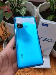 Vivo Y30i Ram 4/64 nominus masih mulus fullshet second rasa baru garansi resmi Indonesia