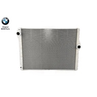 Genuine BMW F01 F02 F10 N52 Radiator 17118669005