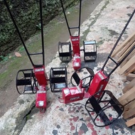 mainan anak miniator traktor bajak sawah bahan besi dan kaleng kualitas tebaik