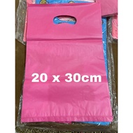 Plastic packing with a hole in PINK, size 20x30cm, 0.3 micron thick, plastic packing olshop