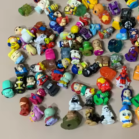 Random Pick 10/25/50pcs Squinkies Mini Rubber Figures Marvel Universe Superheroes DC Comics Disney P