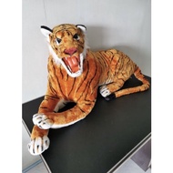 XL Tiger Statue