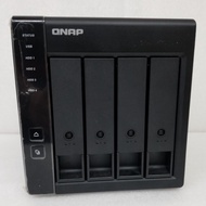 Qnap 
TR-004
4-bay USB 3.0 RAID 
磁碟陣列外接盒

👉🏻有意購買直接留電話聯絡👈🏻
⭐️Carousell回覆訊息限制⭐️
⛔️沒有留電話預約不設回覆⛔️

請你留意⬇