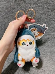 ✅（人地賣$130）正版現貨 睇圖4其他唔覆☪️💥💥💥‼️正版授權 日本鯊魚貓公仔 鯊魚貓鎖匙扣 鯊魚貓掛件 鯊魚貓掛飾 炸蝦貓公仔鎖匙扣 11cm 💥不包郵 & 鐘意議價人士直接離開，無需pm💥 m