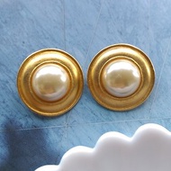 【西洋古董飾品 】金色調 典雅仿珠 啞光 大耳環 夾式耳環