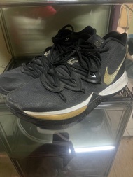 Nike 厄文籃球鞋