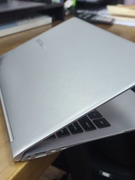 （地上最輕13寸）Samsung notebook 9 laptop