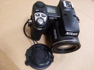Nikon Coolpix 5700約500萬畫素數位相機+原廠鏡頭蓋/使用CF卡(本產品不附記憶卡)沒電池也沒充電器可