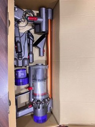 接近全新 Dyson V10 吸麈機