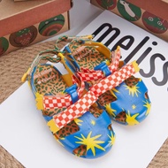 Melissa รองเท้าเด็กรองเท้าเยลลี่หอม Baotou รองเท้าแตะฤดูร้อนผู้ชายและผู้หญิงลายสีสันสดใส Sail Meliss