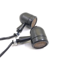 For Honda Shadow Yamaha V-Stars Triumph Cafe Racer Universal Aluminum Motorcycle Turn Signal Light L
