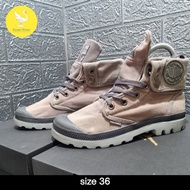 Sepatu boots Palladium Pampa size 36