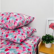 ผ้าปูที่นอน ลาย Rabbit tulip ราคาต่อชิ้น ไม่รวมปลอกหนมอน