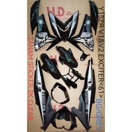 Y15ZRV1,V2 HLD COVER SET EXCITER<61><BG/GREY>