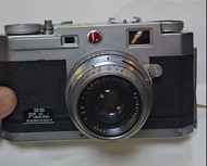 日本Petric 35菲林古董相機，功能正常，鏡头清淅，特價350.屯門倉取，電90367484.
屯門貨倉有canon/Olympus/nikon 多款型號，數量约2O部任揀，價錢由$480至$12