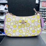 Túi Đeo Vai Nữ Coach Mini Payton White - CN011