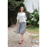 A212 white shirt with embroidered lace, J049 plaid skirt made of wrinkle-free cotton, soft and cool
