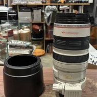 Canon Zoom lens EF 100-400mm F/4.5-5....