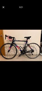 放 LiV Envie Advanced PRO r8000