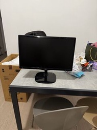 LG 22吋 IPS 電腦顯示器