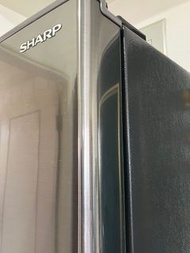 夏普 SHARP 253公升電冰箱, 機種 SJ-GX25-SL皮革側鏡面銀灰色/二手中小冰箱