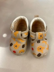 西松屋 迪士尼 嬰幼兒學步鞋 小熊維尼 12碼