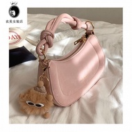 單肩 斜挎包 女 包包 女 斜挎包 2024 新款 韩国马鞍包包女2024新款潮春季时尚手提腋下包百搭单肩斜挎包 Korean Saddle Bag Female 2024 New Style Tre