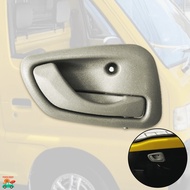 Suzuki Multicab Scrum F6A DL-281 Inside Door Handle RH (passenger side)