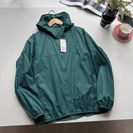 ＜902＞2024แท้ UNIQLO ญี่ปุ่นยูนิโคลัสแจ็คเก็ตมีฮู้ดยูวีแบบพกพาสำหรับผู้ชาย/ผู้หญิง (เสื้อผ้าป้องกันแส