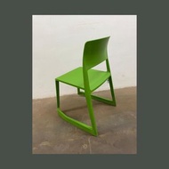 VITRA TIPTON CHAIR
