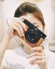 適用機型FUJIFILM X100V 手掌紋皮革相機底座皮套