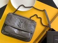 2️⃣星期到貨‼️ YSL Niki 深灰銀鏈牛皮 手袋 單肩包 中號28cm