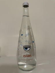 Evian x Chiara Ferragni 限量版玻璃樽