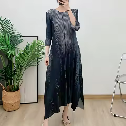 LANMREM Gradient Pleated Dress For Women Round Neck Loose Casual Style Irregular Hem Female Fashion 