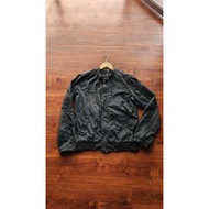 Pl j4k3t guess size M