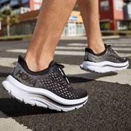 Hoka Kawana 跑鞋